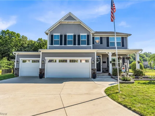 9914 Ethan Cir, Olmsted Falls, OH 44138