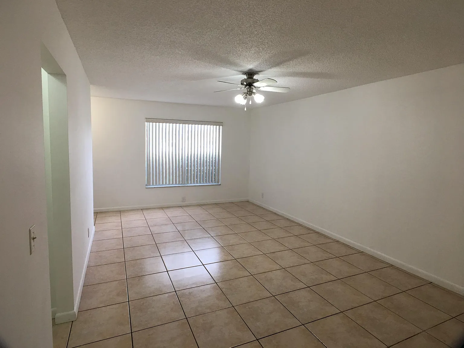 2 bed, 2.0 bath, 1284 sqft, $2,150 — Photo 3