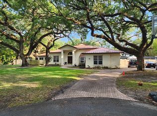 5440 Oak Canopy Way, Fort Lauderdale, FL 33312