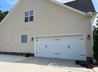 1744 Real Quiet Pl, Hope Mills, NC 28348