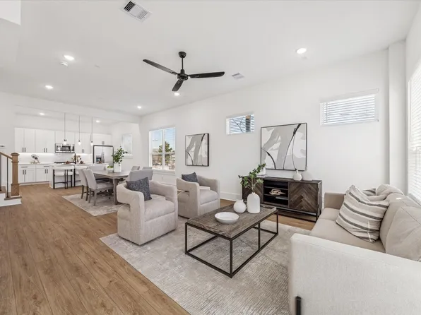 5627 Azores Ln, Houston, TX 77091