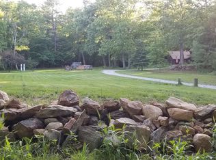 9 Gale Village Rd, Newton, NH 03858