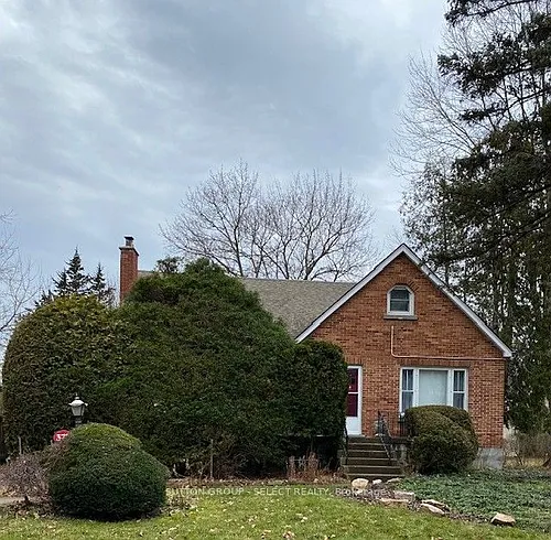 372 Cedar Ave Photo 1