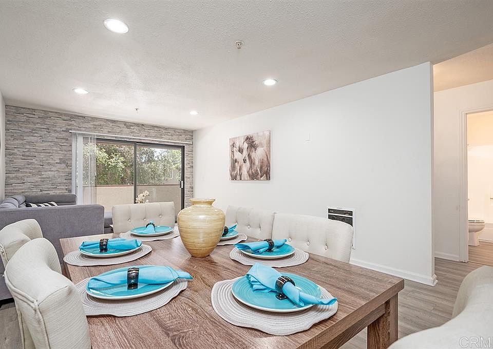 1st image of 4041 Oakcrest Dr Unit 202