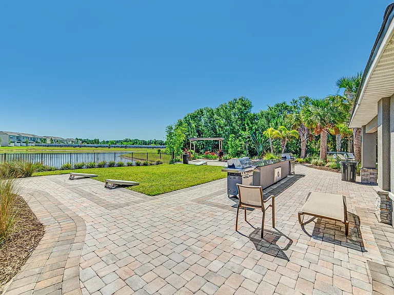 6362 Fairmont Ln — Photo 24