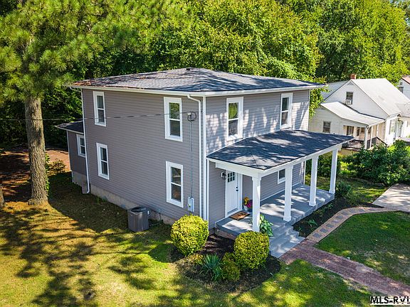 5th image of 704 Goodes Ferry Rd