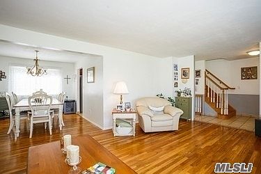 2nd image of 44 Cannon Dr