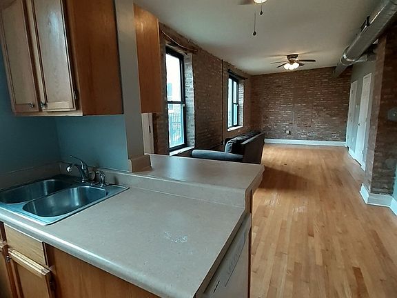 4th image of 1340 W 18th Pl #1C