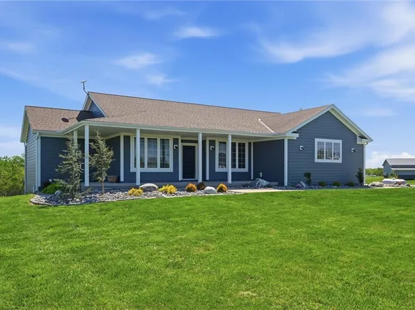 17368 254th St, Tonganoxie, KS 66086