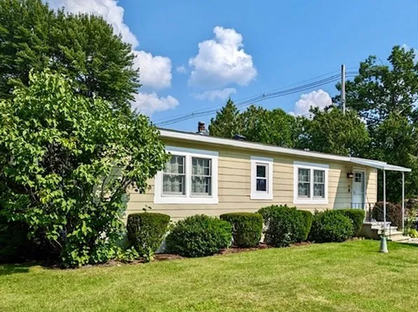 239 Ayer Rd #101, Littleton, MA 01460