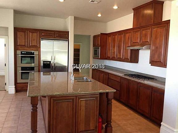 3rd image of 496 Via Palermo Dr #0