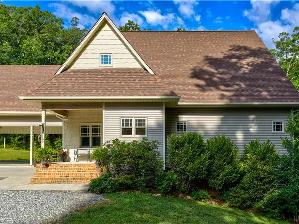 1190 Norwood Ln, Lewisville, NC 27023