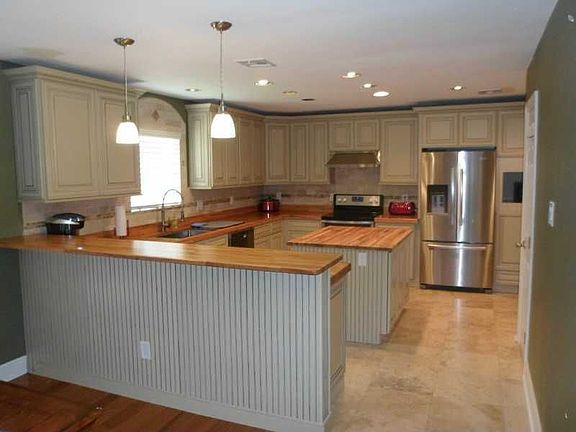 all appliances stay!