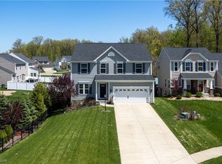 8875 Fallen Timber Trl, North Ridgeville, OH 44039