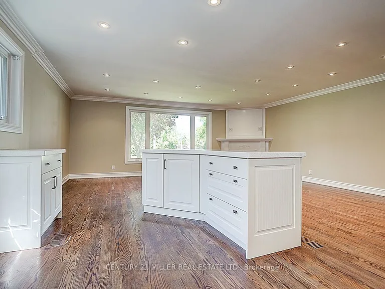 37 Dallington Dr — Photo 27