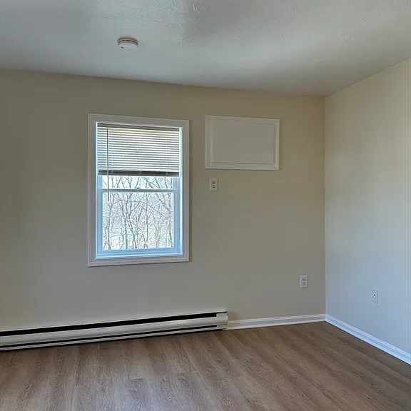 850 Broad St #6 — Photo 10