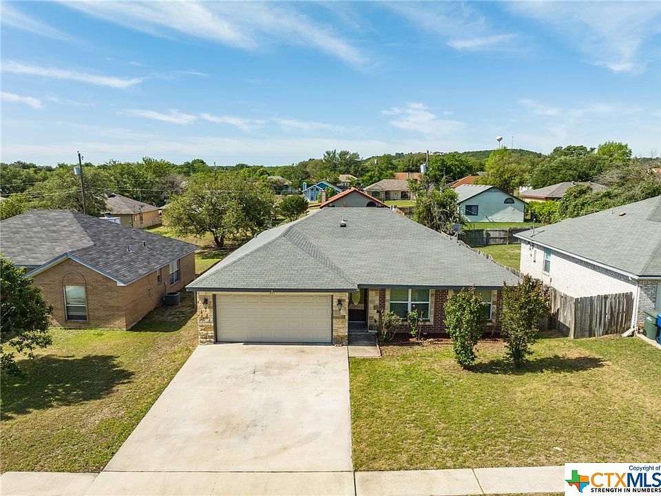 1st image of 211 Pinto Dr