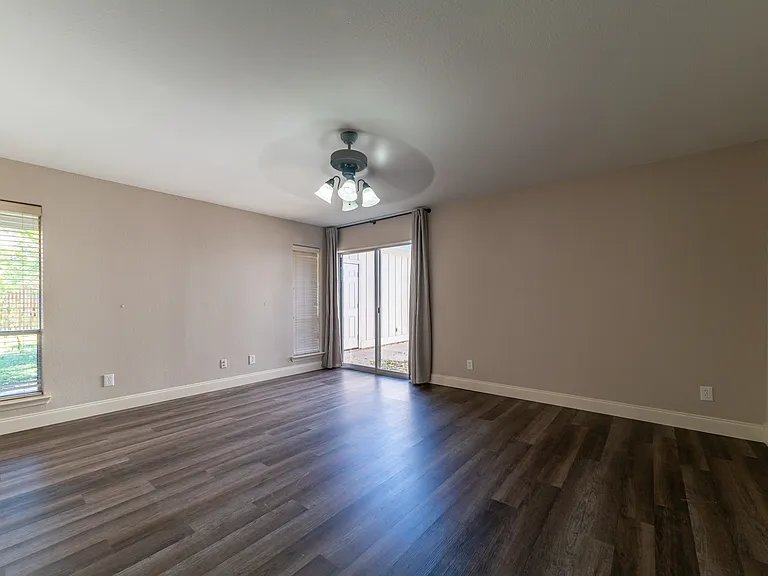 2709 Forest Grove Dr #2709 — Photo 8