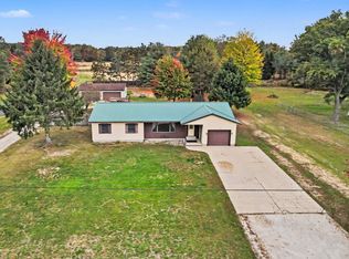 1127 S Drent Rd, Muskegon, MI 49442