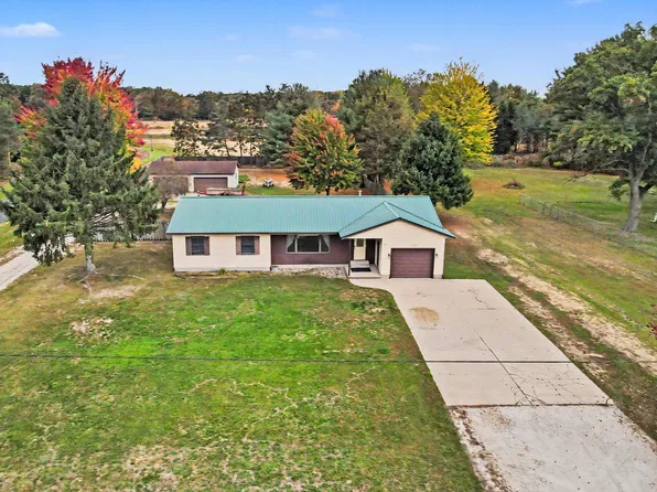 1127 S Drent Rd, Muskegon, MI 49442