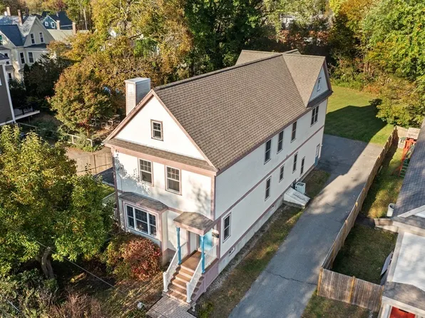 17 Brown St, Ipswich, MA 01938