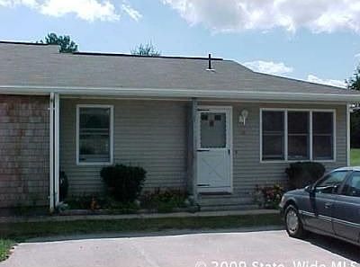 1st image of 13 Castle Rock Dr