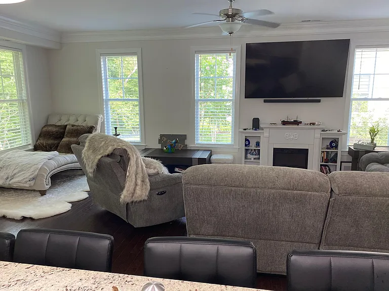 5326 Beverly Ln — Photo 8