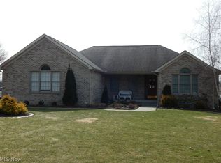 450 Airport Rd NW, Warren, OH 44481