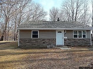 3 Knadler Dr, Latham, NY 12110