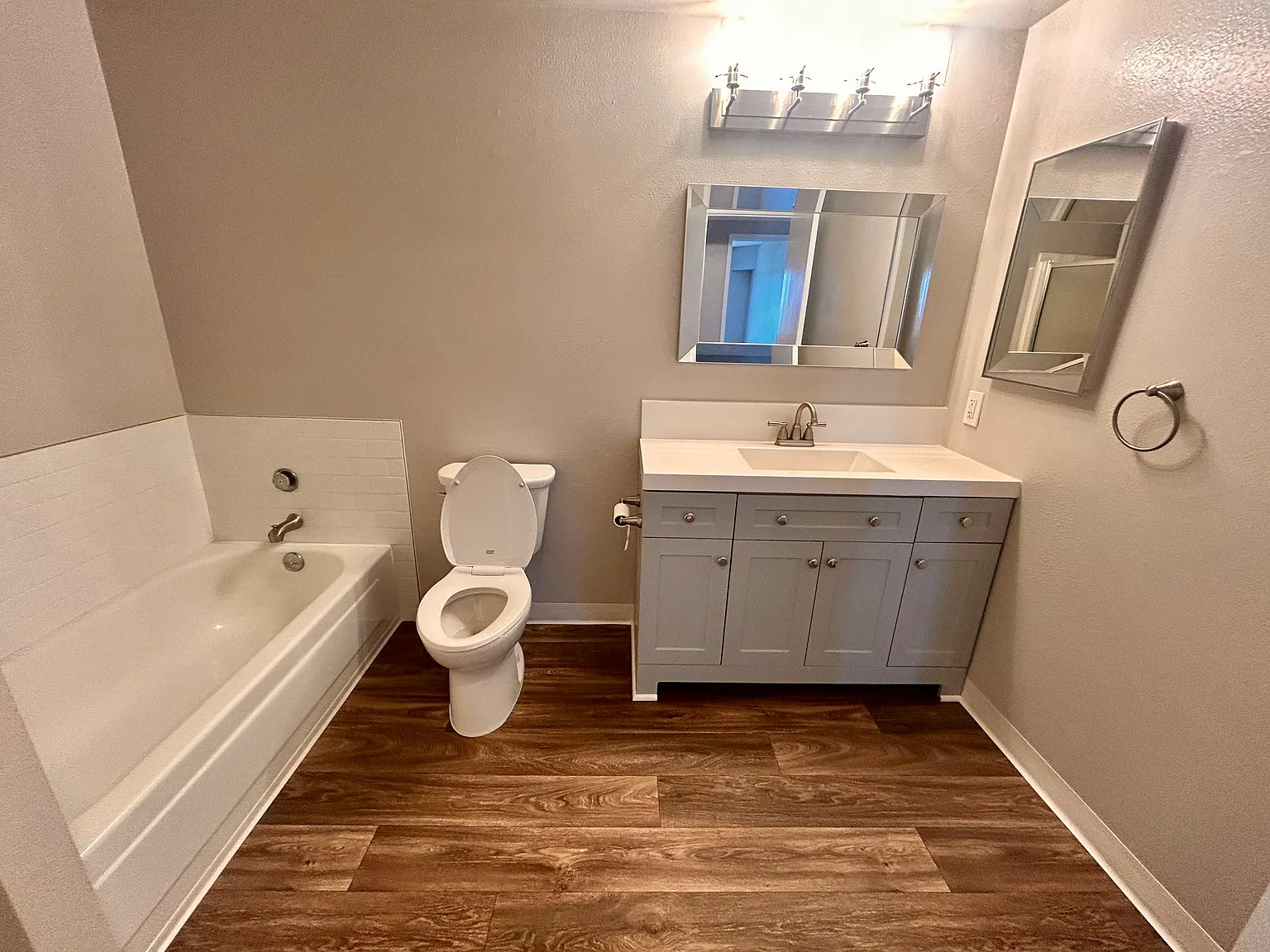 2 bed, 963 sqft, $2,495 — Photo 4