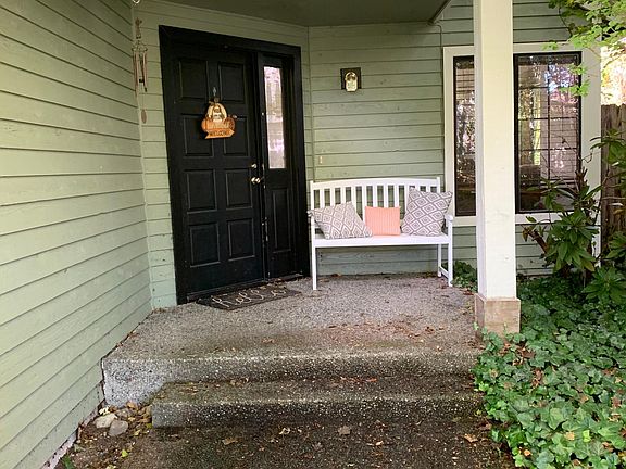 3rd image of 24214 SE 43rd Ct