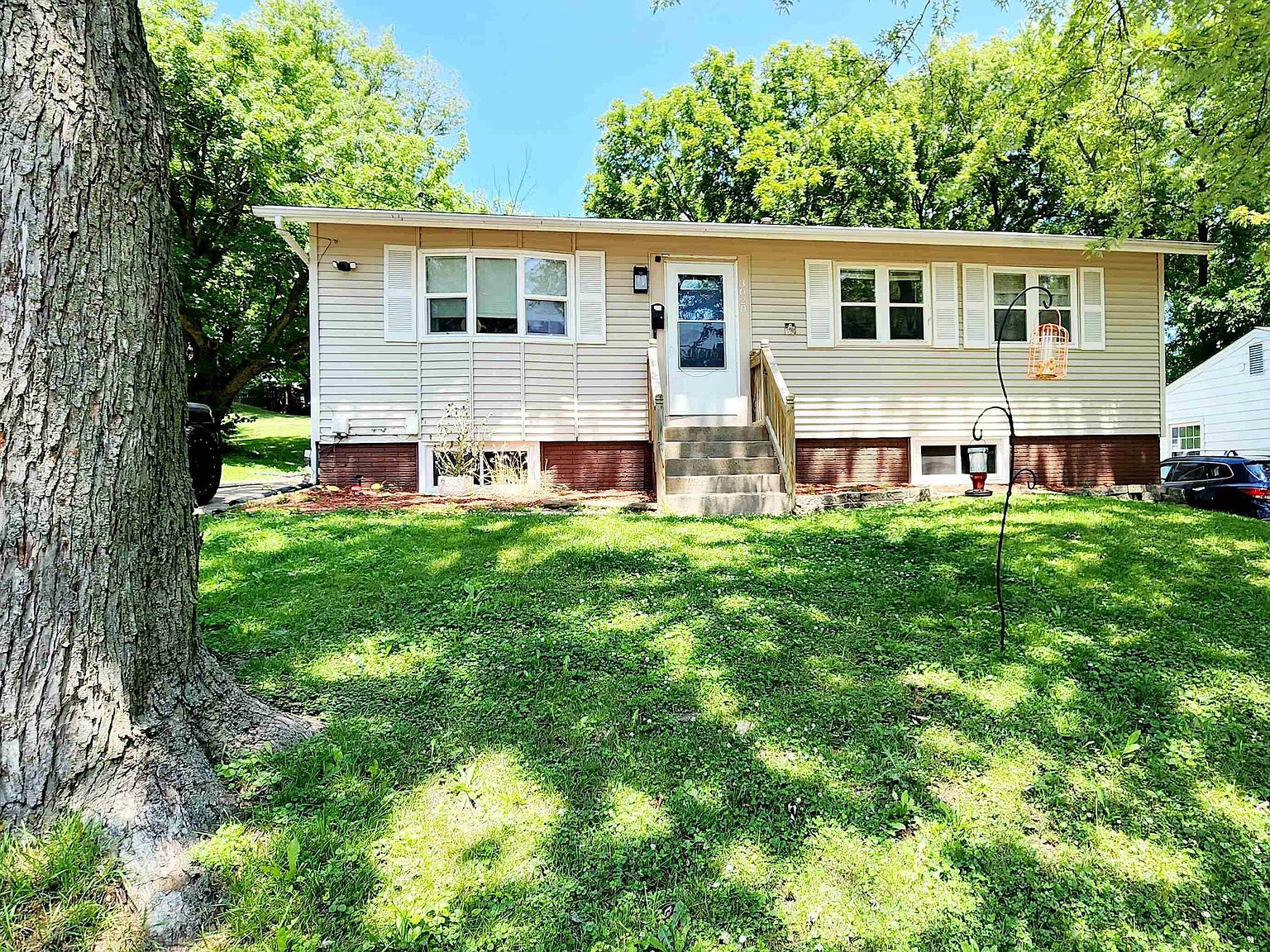 3020 W 1st St, Davenport, IA 52804 Zillow