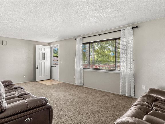 5th image of 476 N 10th St