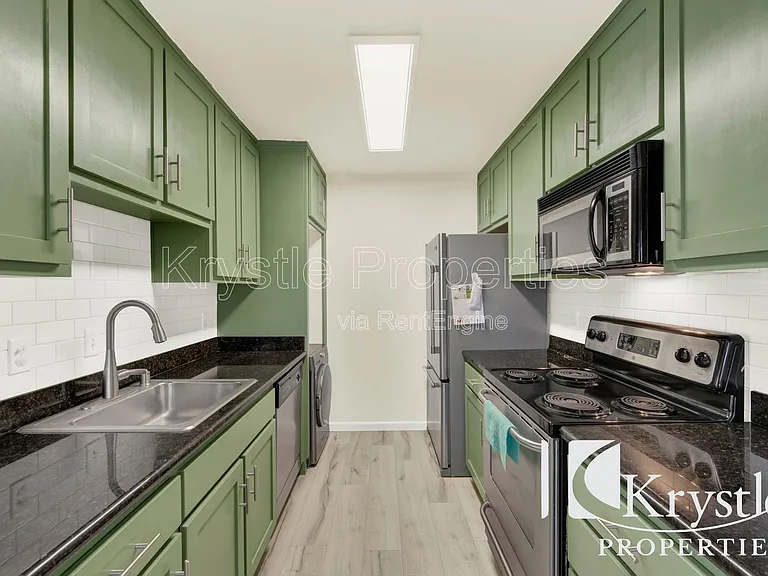 900 Cambridge Dr #176 — Photo 11