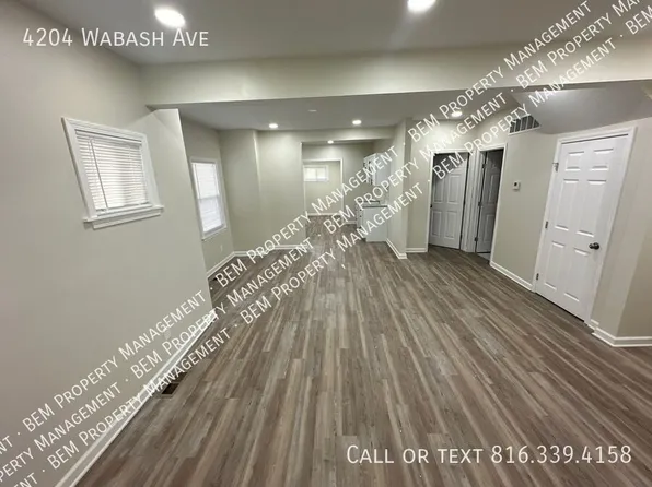 4204 Wabash Ave, Kansas City, MO 64130