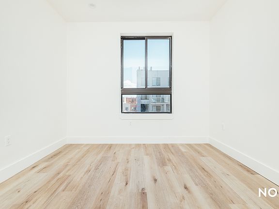 4th image of 380 Grove St #2F