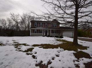 21039 Morris Dr, Strongsville, OH 44149