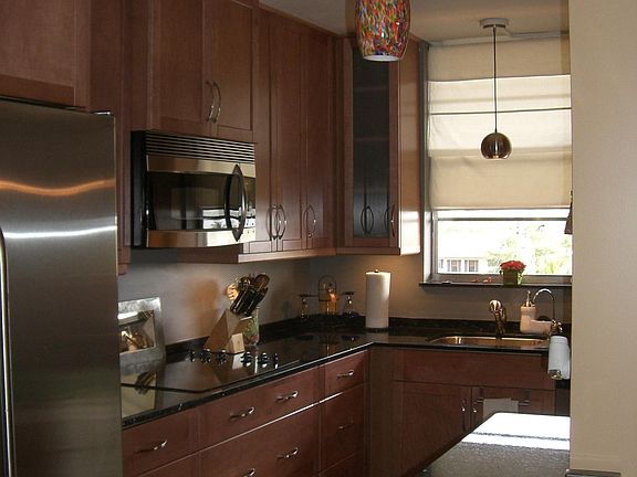 3rd image of 109 Paradise Harbour Blvd APT 510