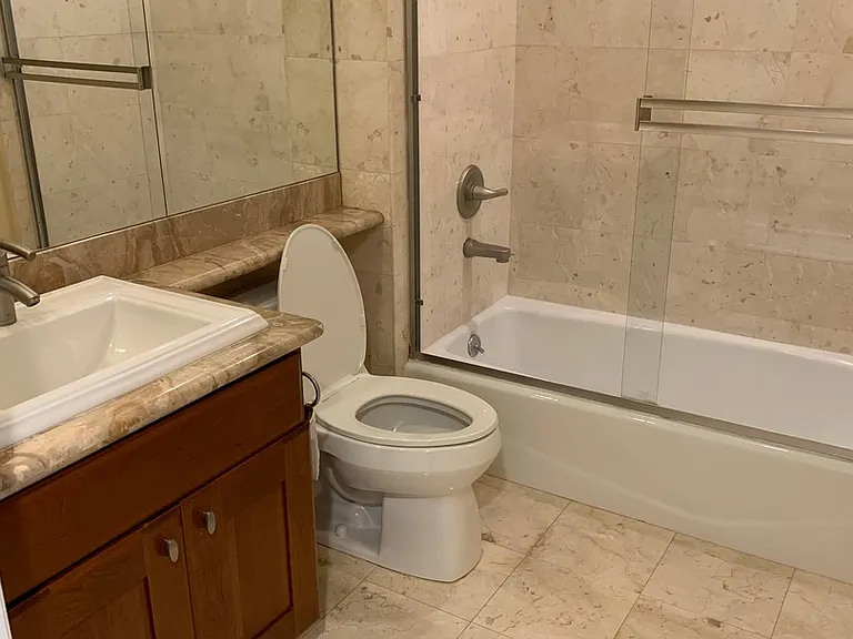 1417 S Westgate Ave #201 — Photo 8