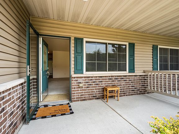 3rd image of 544 Tacoma Beach Rd APT 31