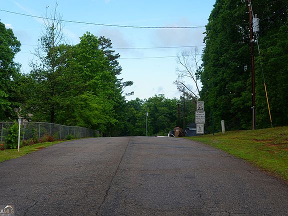 2nd image of 3712 Clubhouse Dr