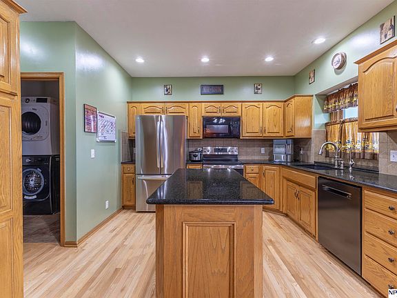5th image of 16113 Emiline St