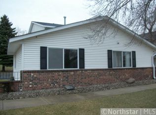 1651 Helmo Ave N #0, Oakdale, MN 55128