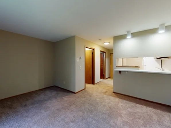 302 Grand Canyon Dr #203, Madison, WI 53705