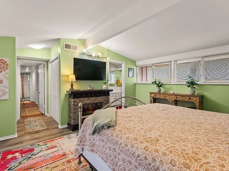 1512 Waterside Dr — Photo 29