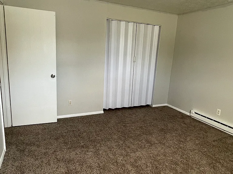 20 Estate Dr #4 — Photo 6