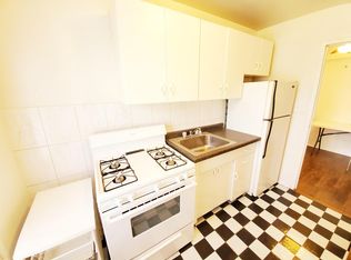 7200 N Sheridan Rd #2, Chicago, IL 60626