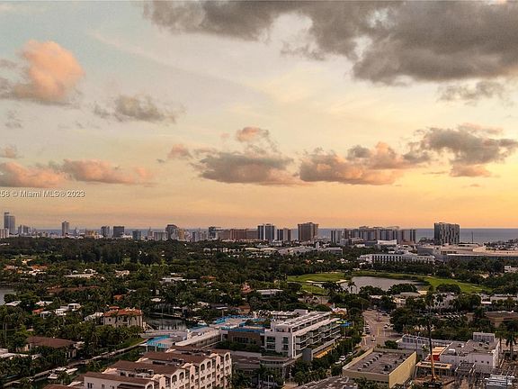 3rd image of 1800 Sunset Harbour Dr #2415