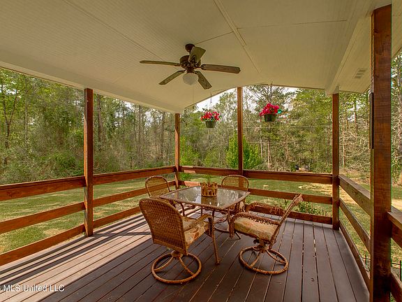 3rd image of 8074 Magnolia Holmesville Rd