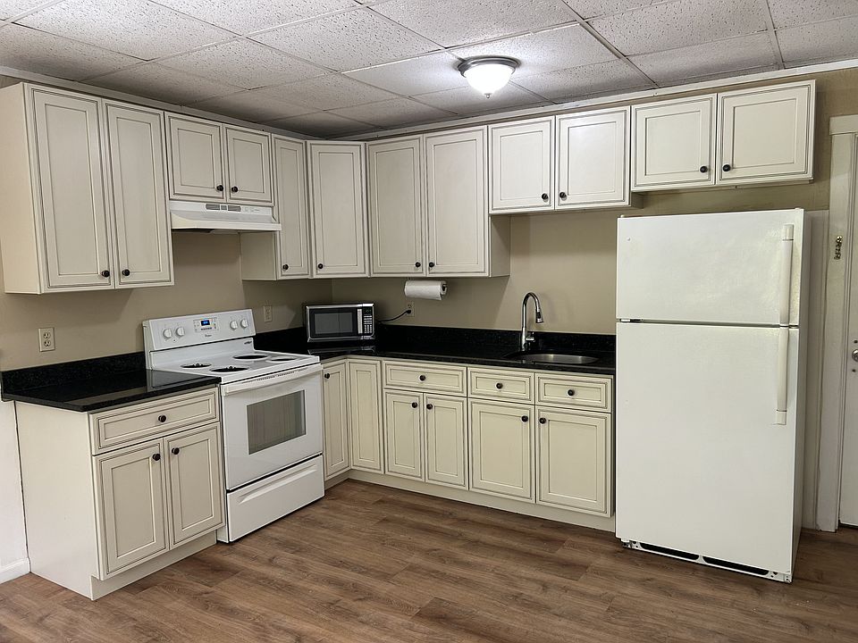 1st image of 149 Carpenter Hill Rd #8